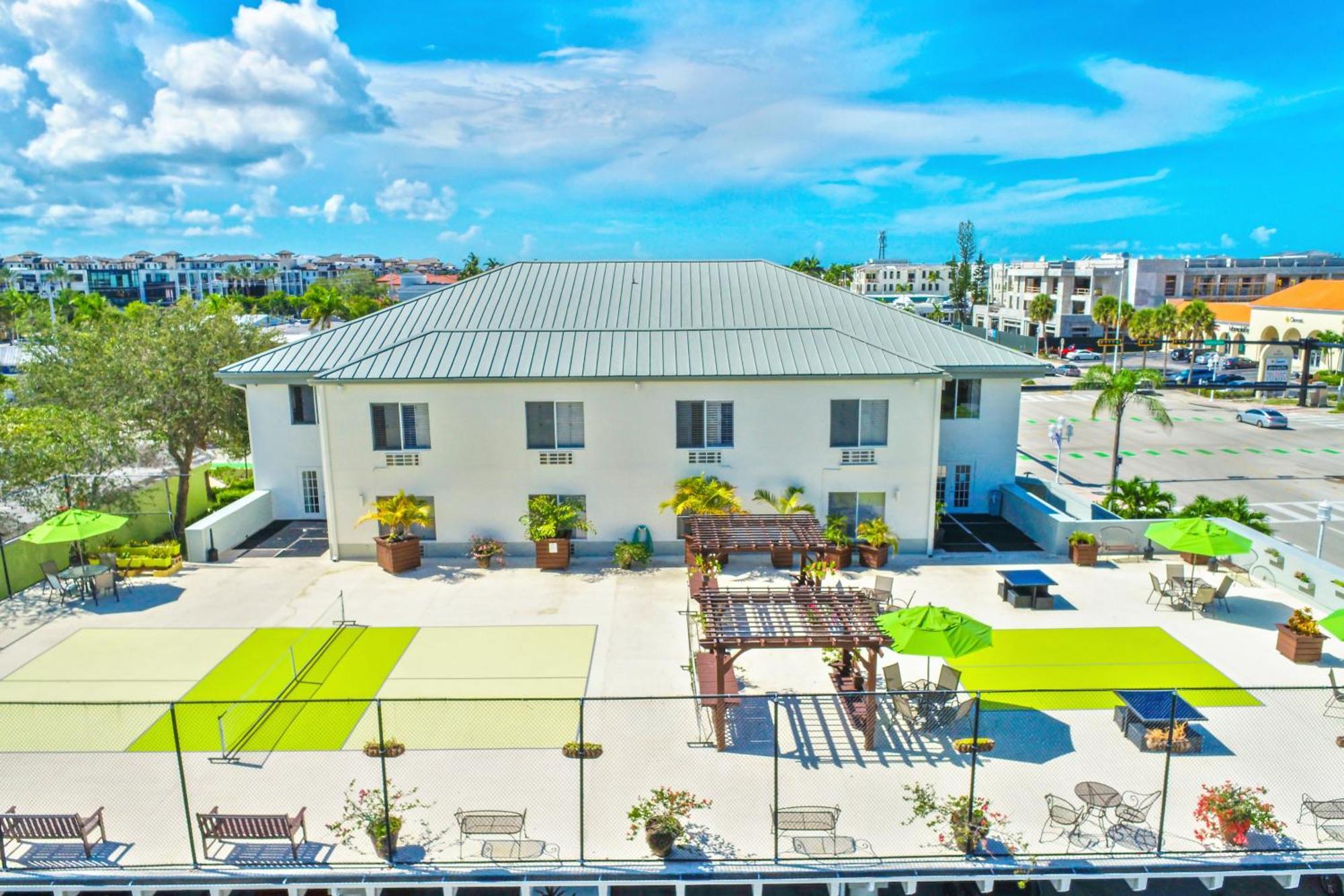Naples Park Central Hotel Kültér fotó