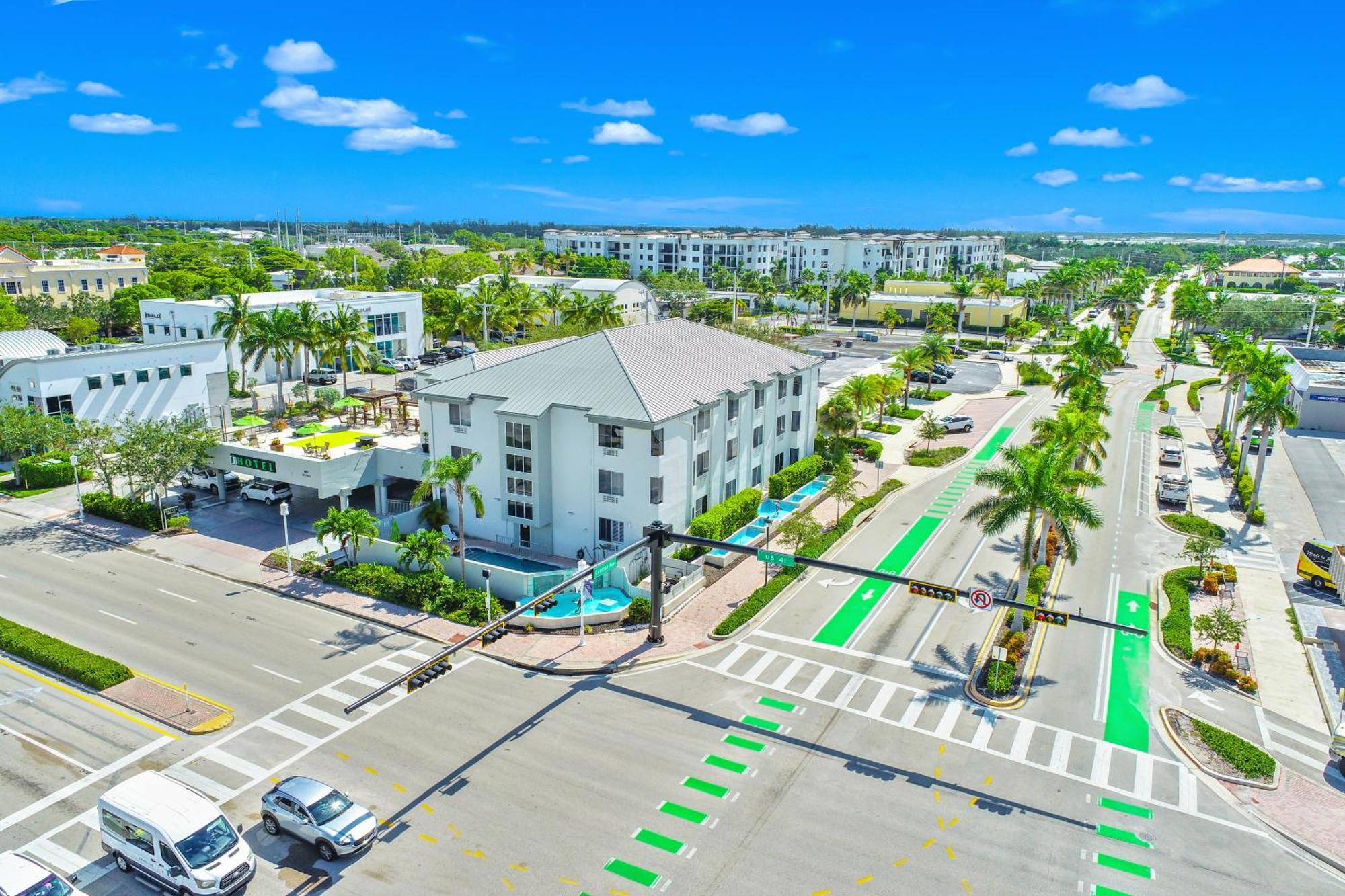 Naples Park Central Hotel Kültér fotó