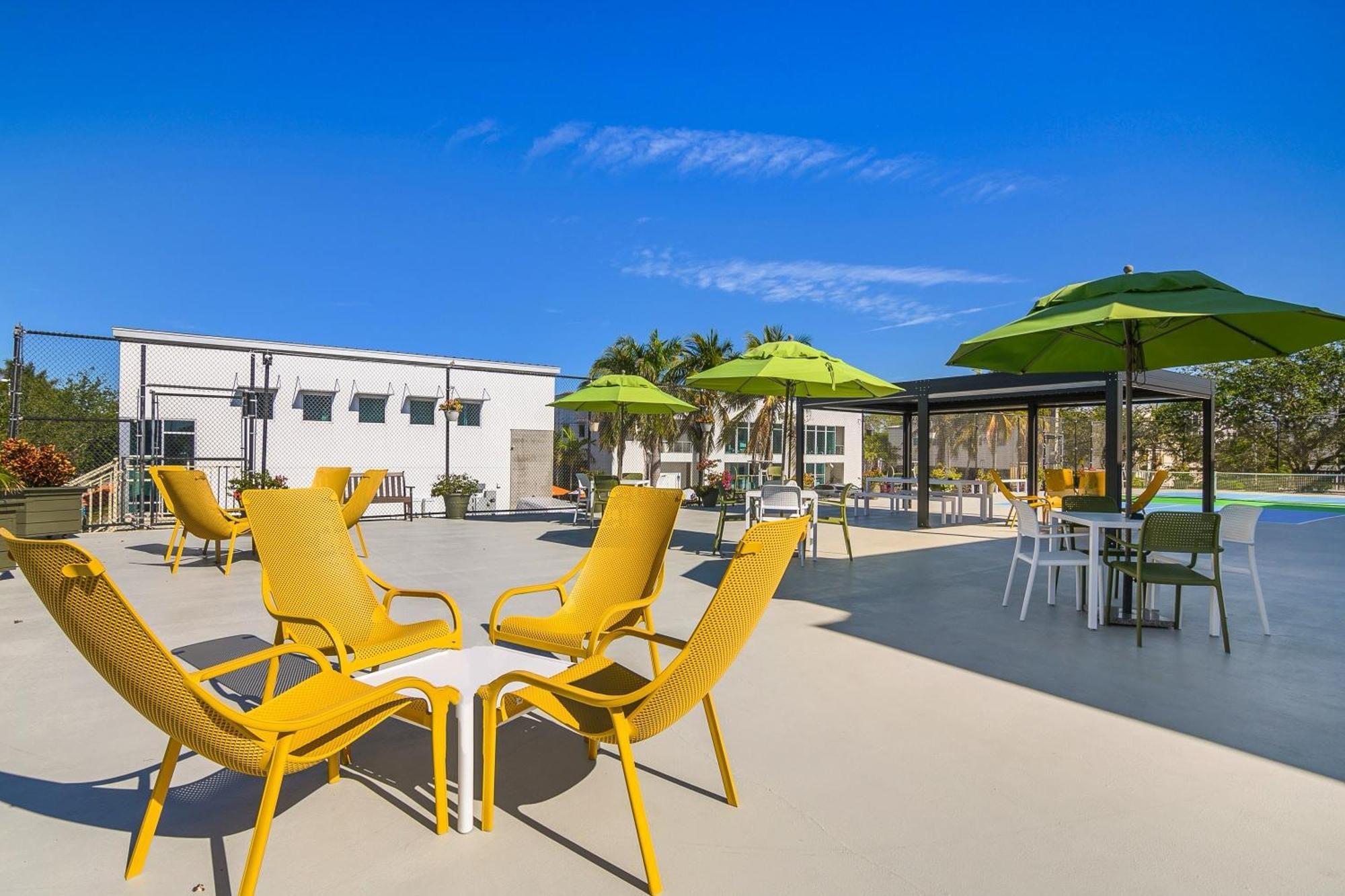 Naples Park Central Hotel Kültér fotó