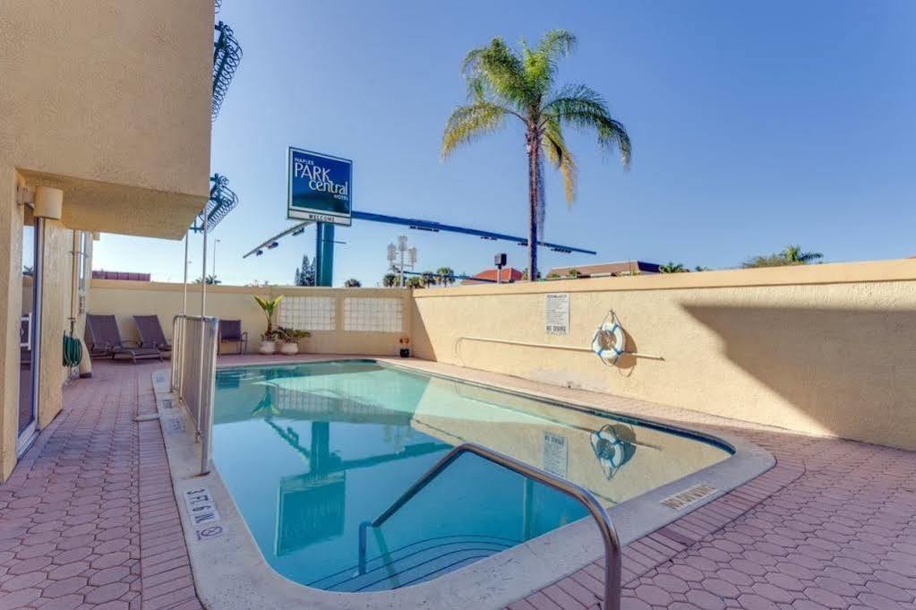 Naples Park Central Hotel Kültér fotó
